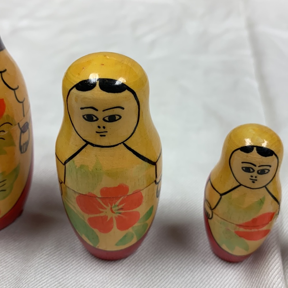 Vintage nesting dolls - Picture 5 of 8